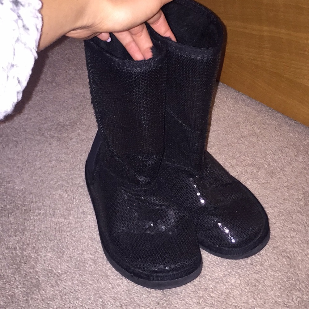 Black “ugg” boots